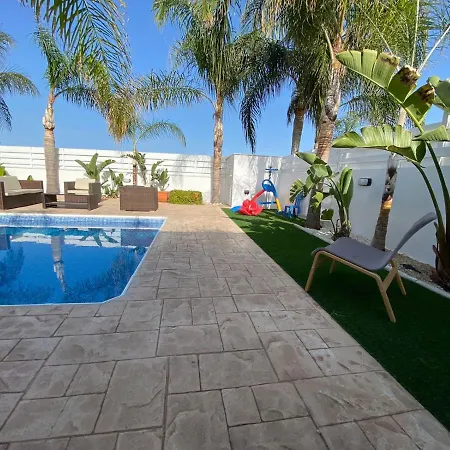 Angel - Exotic 200m From Vakantiehuis *