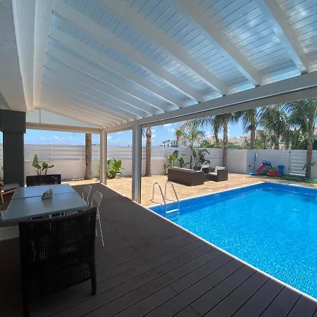 Vakantiehuis Angel - Exotic 200m From *