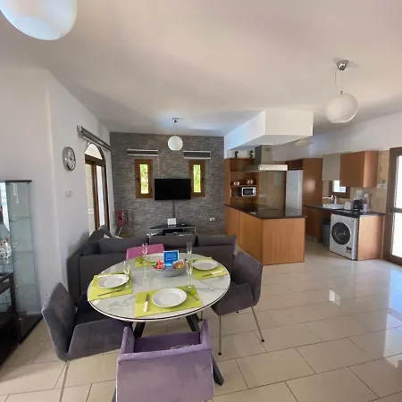 Angel - Exotic 200m From Paralimni