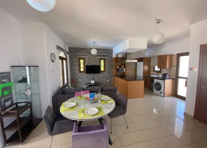 Angel - Exotic 200m From Paralimni